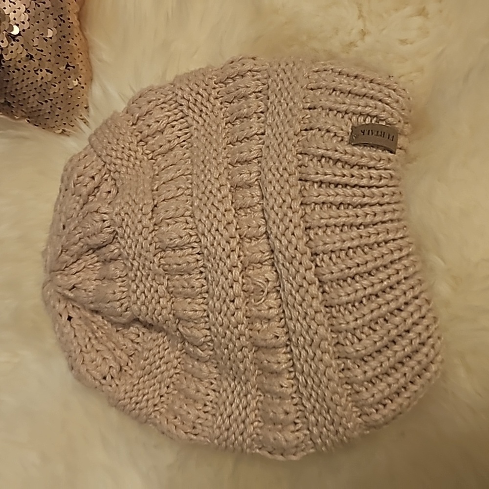 Wool hat 👒 - Picture 2 of 14